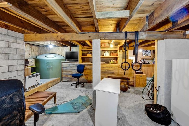 Photo of property in 8 Clearview Road, Lepperton, New Plymouth, 4373