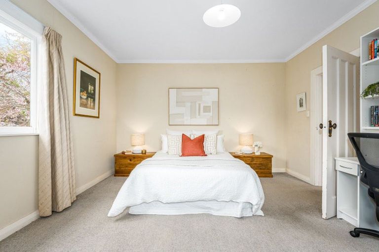 Photo of property in 30 Lucknow Terrace, Khandallah, Wellington, 6035