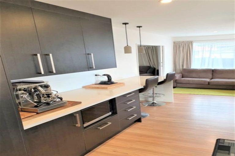 Photo of property in 16 Seattle Grove, Totara Park, Upper Hutt, 5018