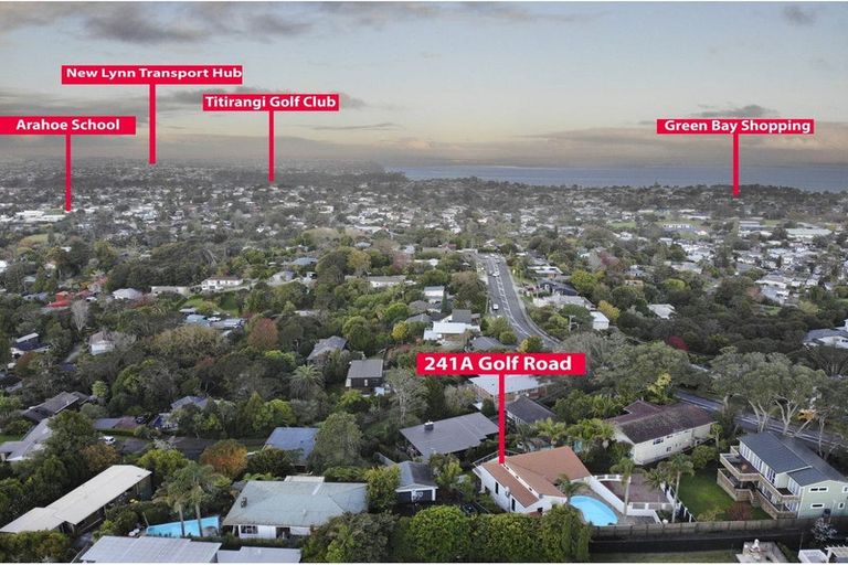 Photo of property in 241a Golf Road, Titirangi, Auckland, 0604
