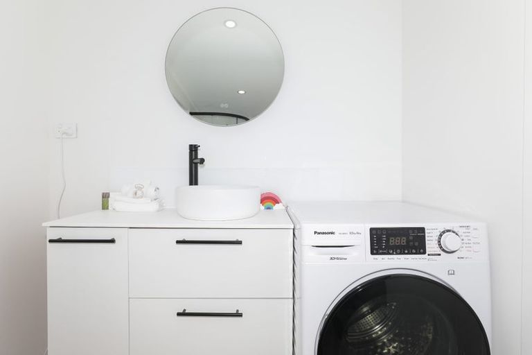 Photo of property in 17 Puriri Street, Hilltop, Taupo, 3330