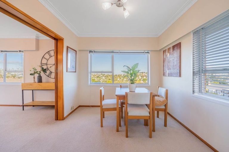 Photo of property in 118 Eban Avenue, Hillcrest, Auckland, 0627