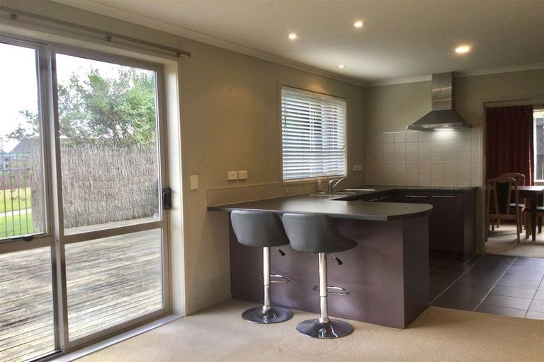 Photo of property in 258b Te Atatu Road, Te Atatu South, Auckland, 0610