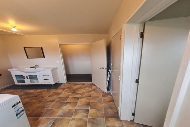 Photo of property in 25 Vicki Street, Sockburn, Christchurch, 8042