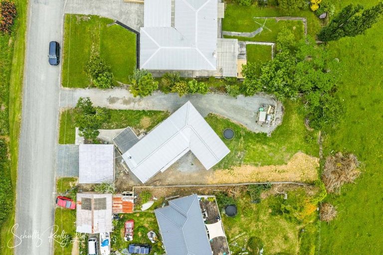 Photo of property in 5 Griffin Road, Maungaturoto, 0520