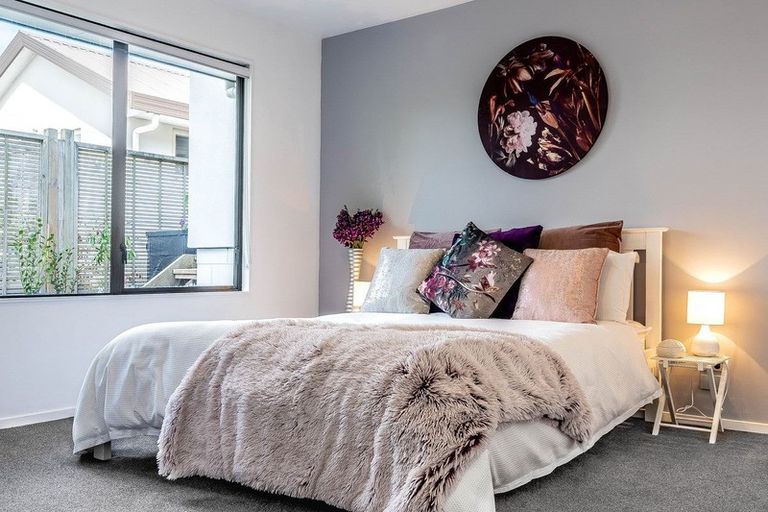 Photo of property in 37 Blue Heron Rise, Stanmore Bay, Whangaparaoa, 0932