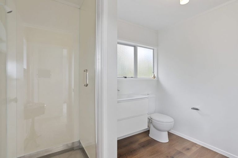 Photo of property in 35 Terra Nova Street, Glen Eden, Auckland, 0602