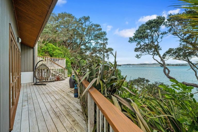 Photo of property in 417 Leigh Road, Whangateau, 0985