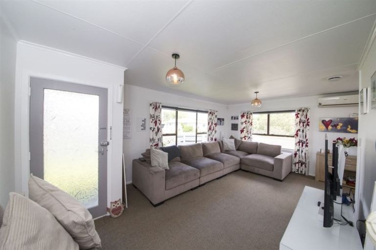 Photo of property in 24 Ranfurly Street, Tamatea, Napier, 4112