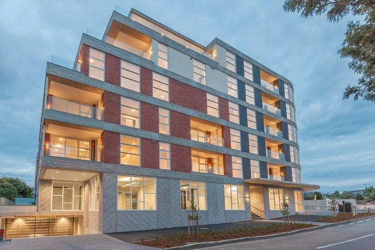 Photo of property in 213/246 Khyber Pass Road, Grafton, Auckland, 1023