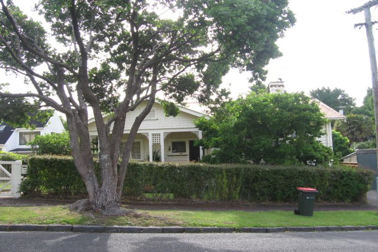 Photo of property in 14 Woodhall Road, Epsom, Auckland, 1023