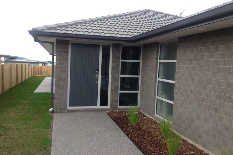 Photo of property in 11 Winspear Place, Omokoroa, 3114