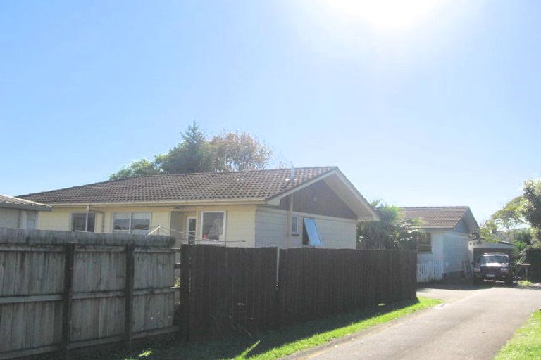 Photo of property in 1/140 Cascades Road, Pakuranga Heights, Auckland, 2010