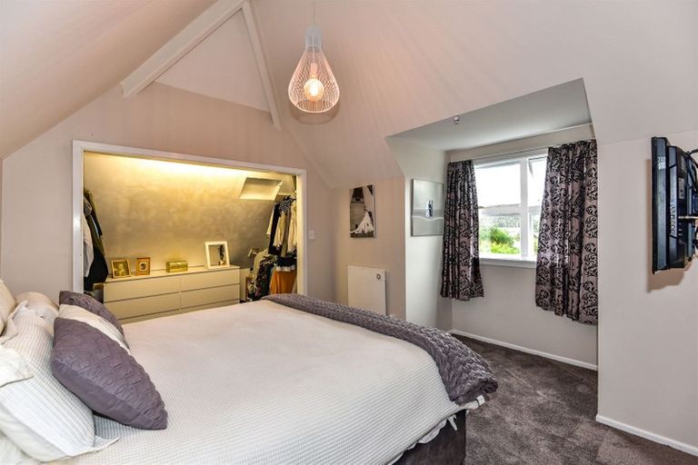 Photo of property in 20 Hampton Place, Burnside, Christchurch, 8053