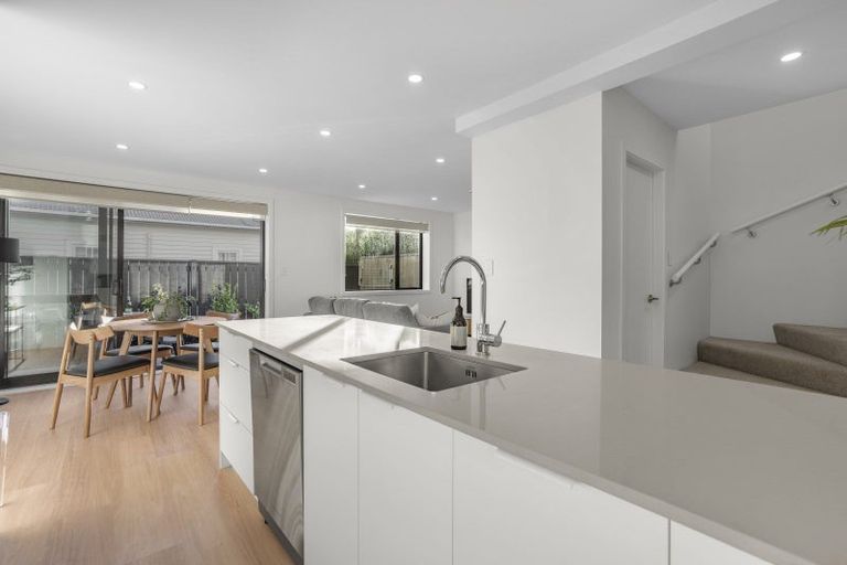 Photo of property in 2/564 High Street, Boulcott, Lower Hutt, 5010