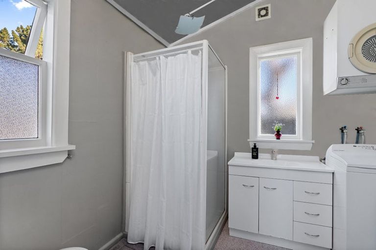 Photo of property in 18 Olliviers Road, Phillipstown, Christchurch, 8011