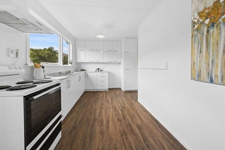 Photo of property in 9 Orewa Grove, Wainuiomata, Lower Hutt, 5014