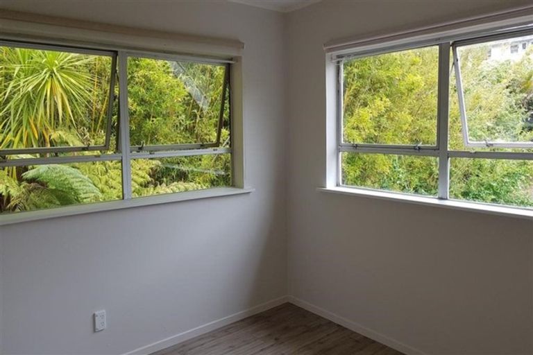 Photo of property in 3/44 Sunnyside Road, Sunnyvale, Auckland, 0612