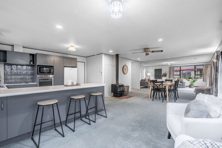 Photo of property in 5 Raeburn Place, Gore, 9710