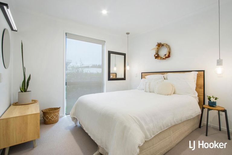 Photo of property in 24 Surfers Avenue, Waihi Beach, 3611