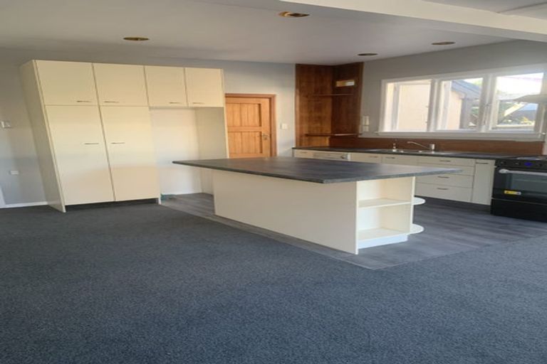 Photo of property in 1/84 Racecourse Road, Sockburn, Christchurch, 8042