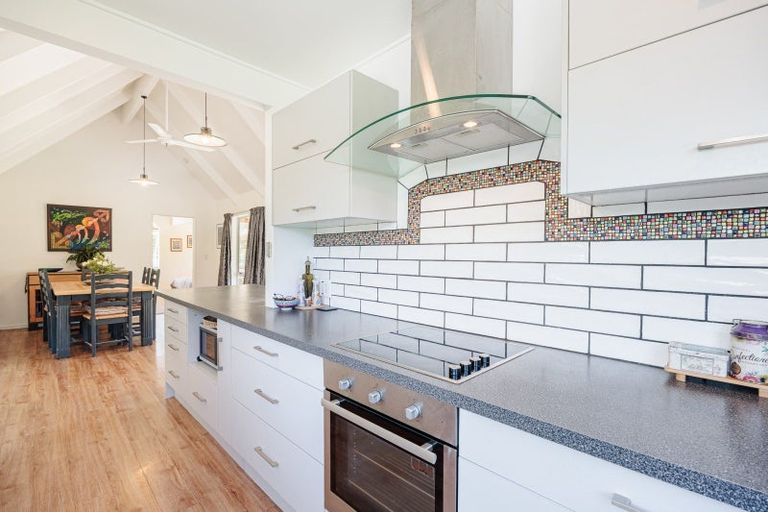 Photo of property in 37 Cedar Road, Te Awanga, 4102