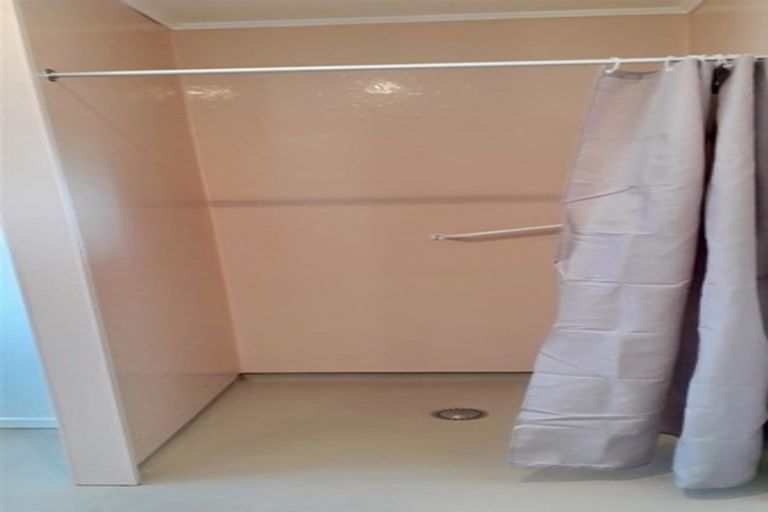 Photo of property in 15 Olivia Street, Stratford, 4332