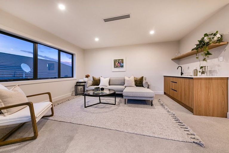 Photo of property in 4 The Landing, Riverhead, 0820