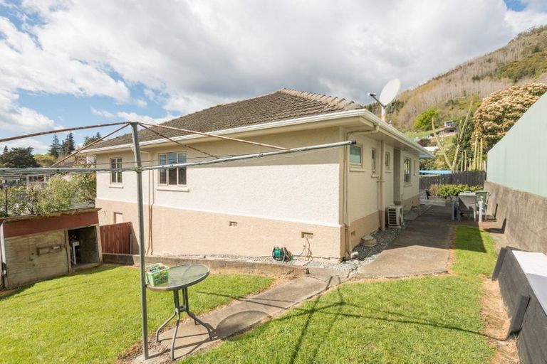 Photo of property in 121 Waimea Road, Nelson South, Nelson, 7010