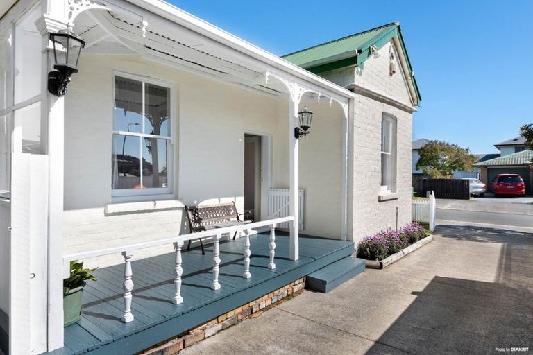 Photo of property in 12 Neesons Way, Glendene, Auckland, 0602