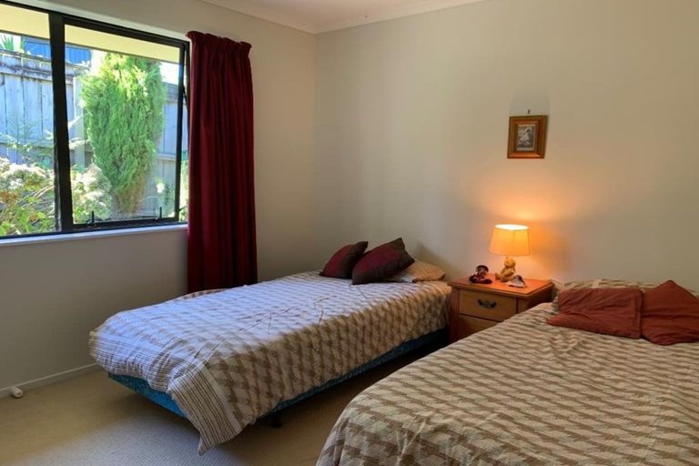 Photo of property in 42 Savoy Road, Orewa, 0931