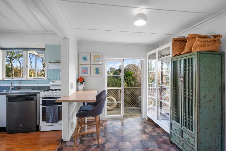 Photo of property in 1/59 Rawene Road, Birkenhead, Auckland, 0626