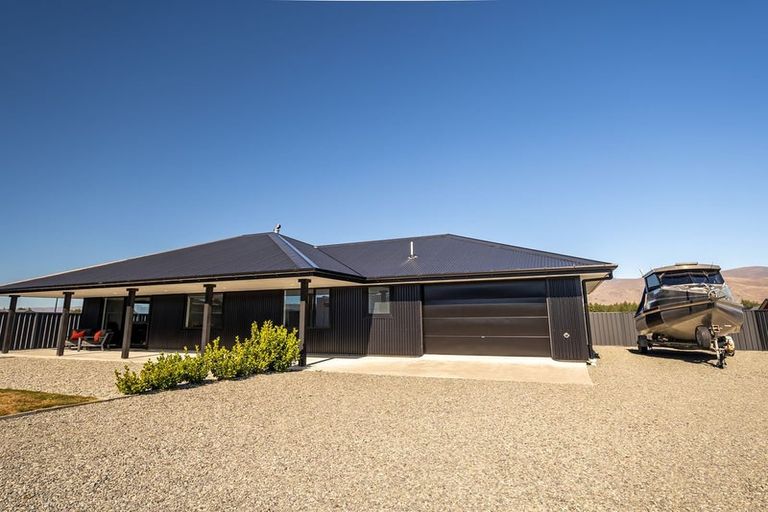 Photo of property in 19 Grandvue Drive, Twizel, 7901