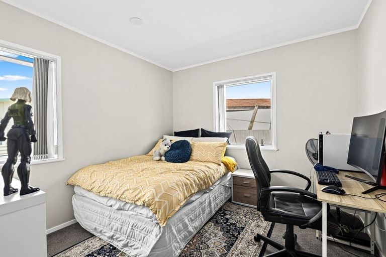 Photo of property in 33 Taka Street, Takanini, 2112