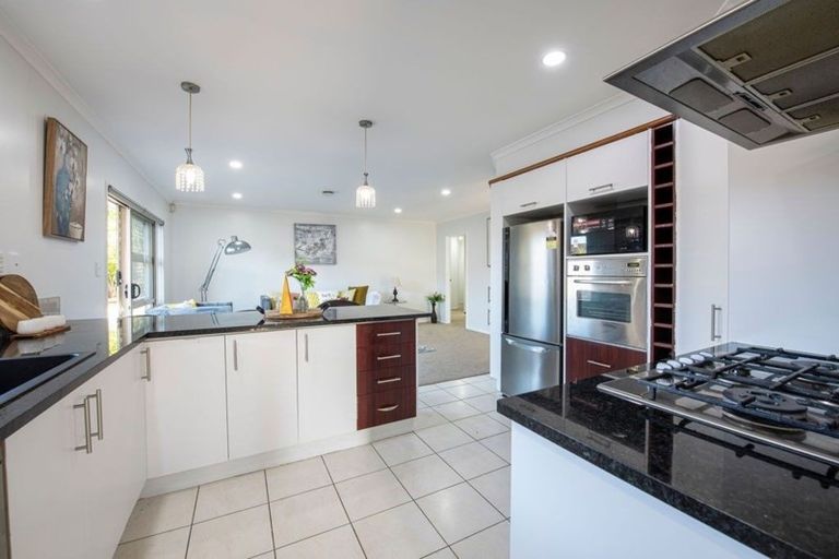 Photo of property in 4 Stornaway Drive, Flat Bush, Auckland, 2016