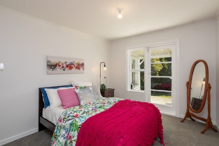 Photo of property in 64 Winara Avenue, Waikanae, 5036