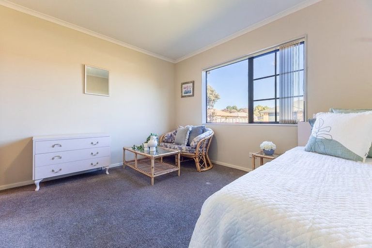 Photo of property in 80 Guildford Drive, Paraparaumu, 5032