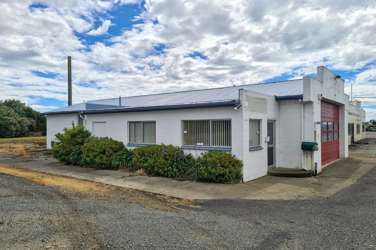 Photo of property in 49 Foster Road, Thornbury, Riverton, 9883