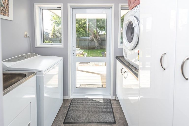 Photo of property in 13 Durham Road, Springvale, Whanganui, 4501