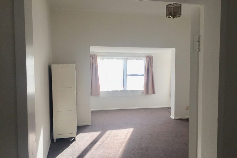 Photo of property in 2/45 Stanley Street, Berhampore, Wellington, 6023