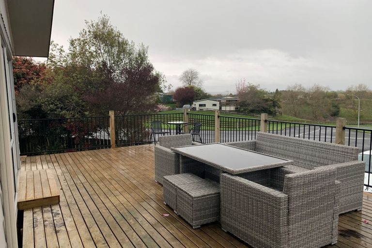 Photo of property in 1 Oxford Street, Tirau, 3410