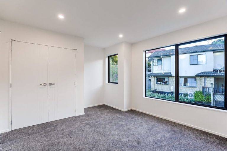 Photo of property in 19d Elmira Place, Browns Bay, Auckland, 0630