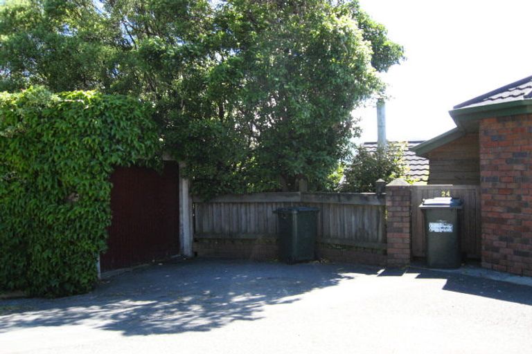 Photo of property in 24 Torwood Road, Khandallah, Wellington, 6035