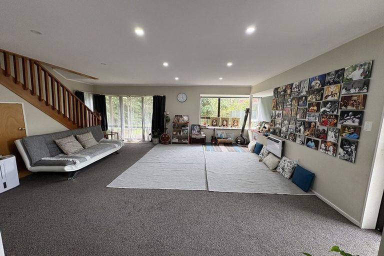 Photo of property in 6 Flinders Place, Johnsonville, Wellington, 6037