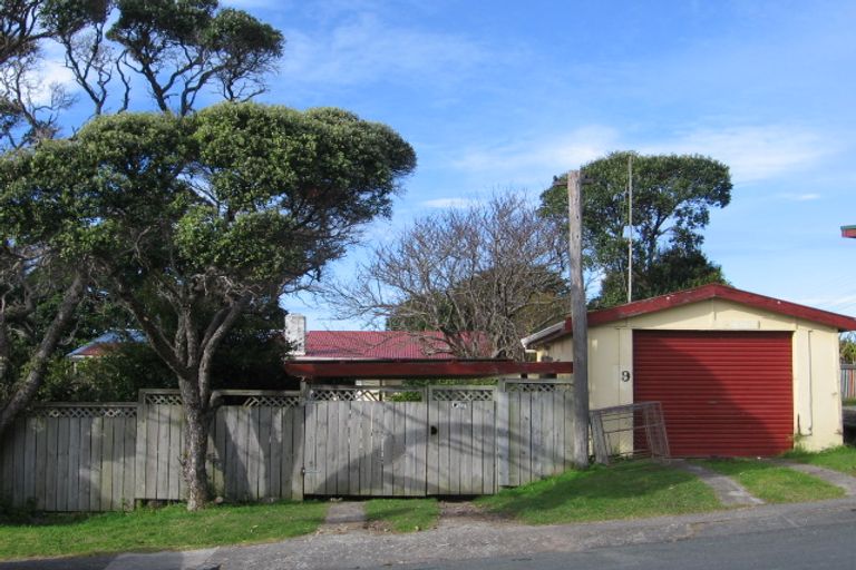 Photo of property in 9 Hauraki Road, Leigh, 0985