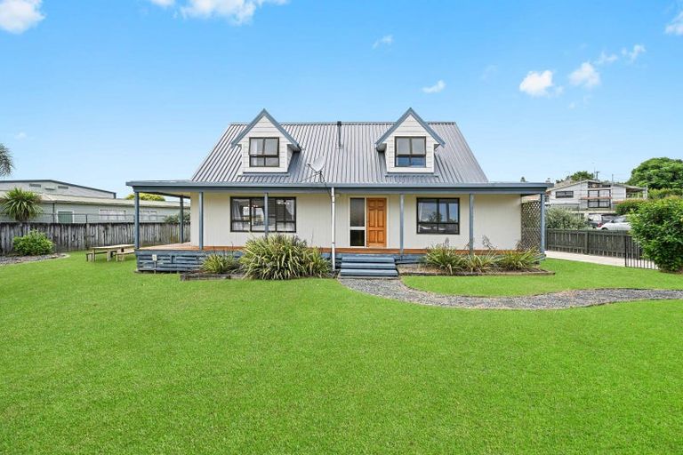 Photo of property in 16 Leyton Place, Nawton, Hamilton, 3200