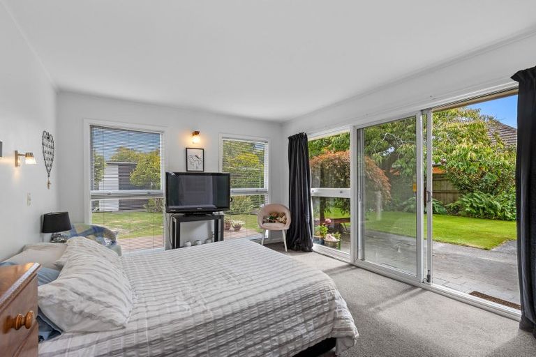 Photo of property in 15 Roydvale Avenue, Burnside, Christchurch, 8042