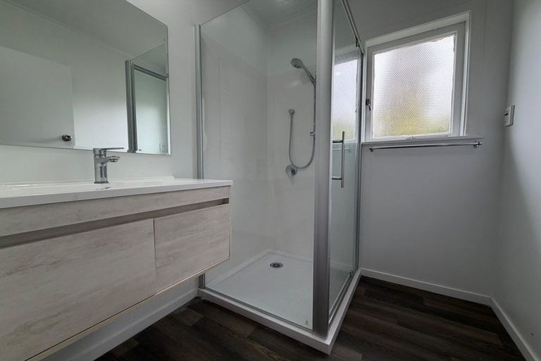 Photo of property in 95 View Road, Henderson, Auckland, 0612