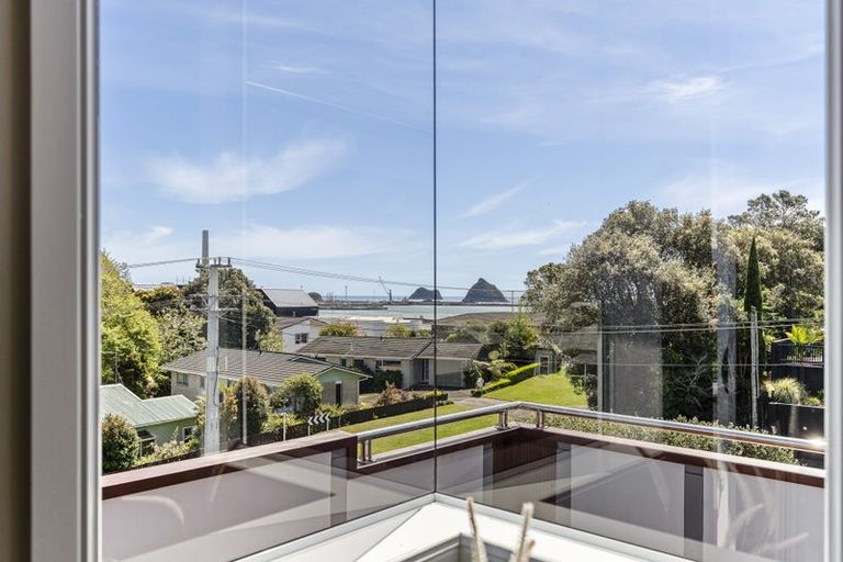 Photo of property in 27 Roy Terrace, Moturoa, New Plymouth, 4310