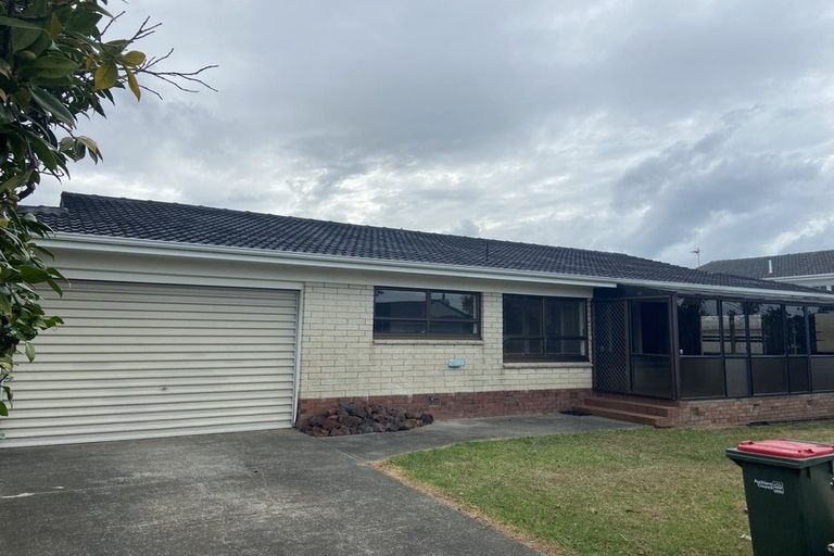 Photo of property in 3 Pedersen Place, Bucklands Beach, Auckland, 2012